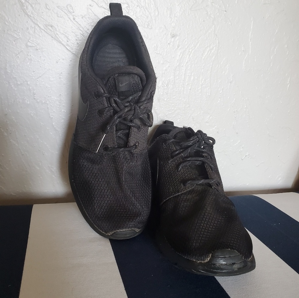 All Black Nike Sneakers